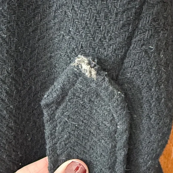 Elegant Black Women's Coat - Picture 12 of 12